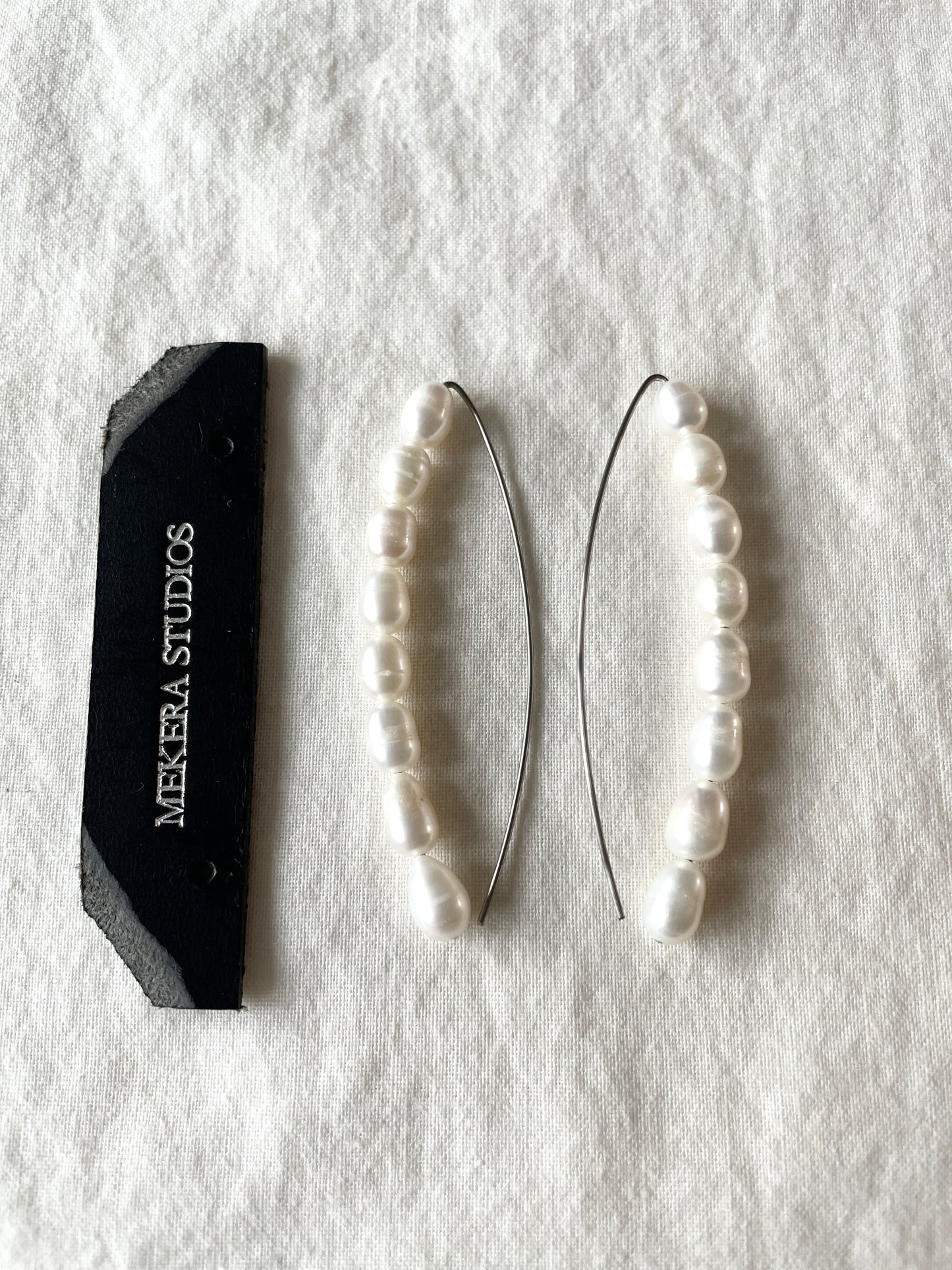 Minimalist Pearl Earrings F-25 Collection-[F] limited edition by artisans ー MEKERA STUDIOS