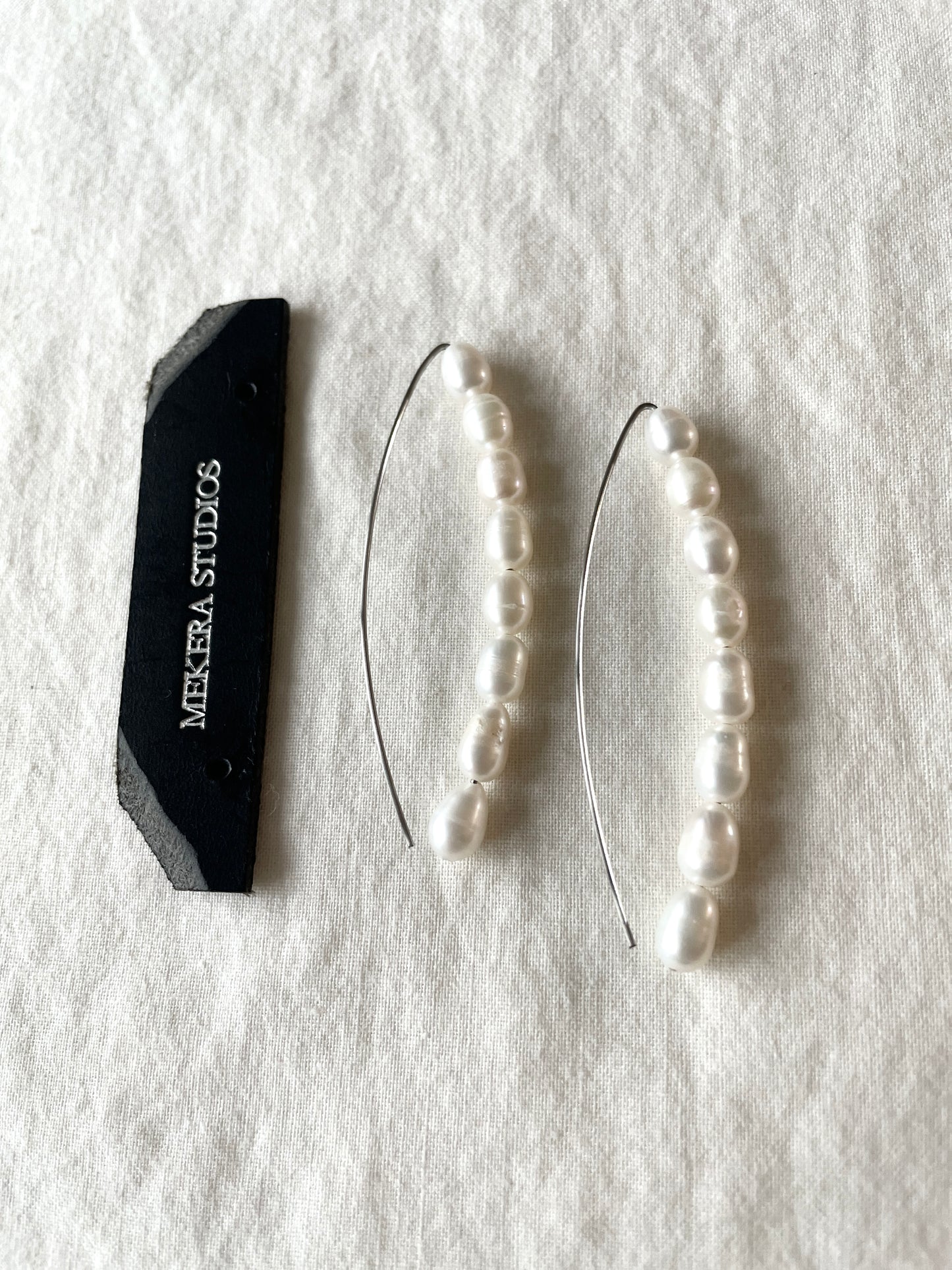 Minimalist Pearl Earrings F-25 Collection-[F] limited edition by artisans ー MEKERA STUDIOS