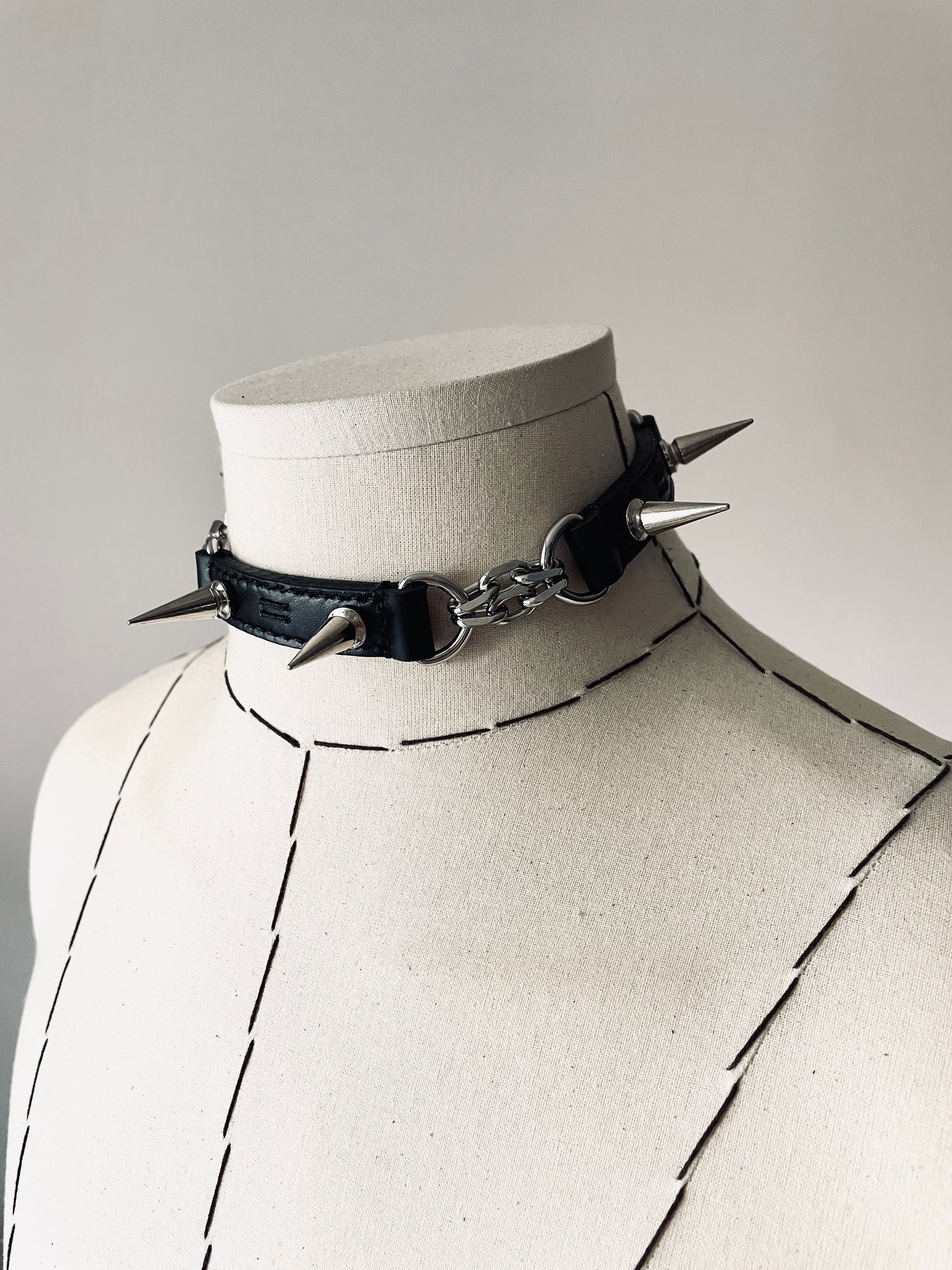 LXX4-SPIKE - The Choker Black Leather Hand stitched - MEKERA STUDIOS