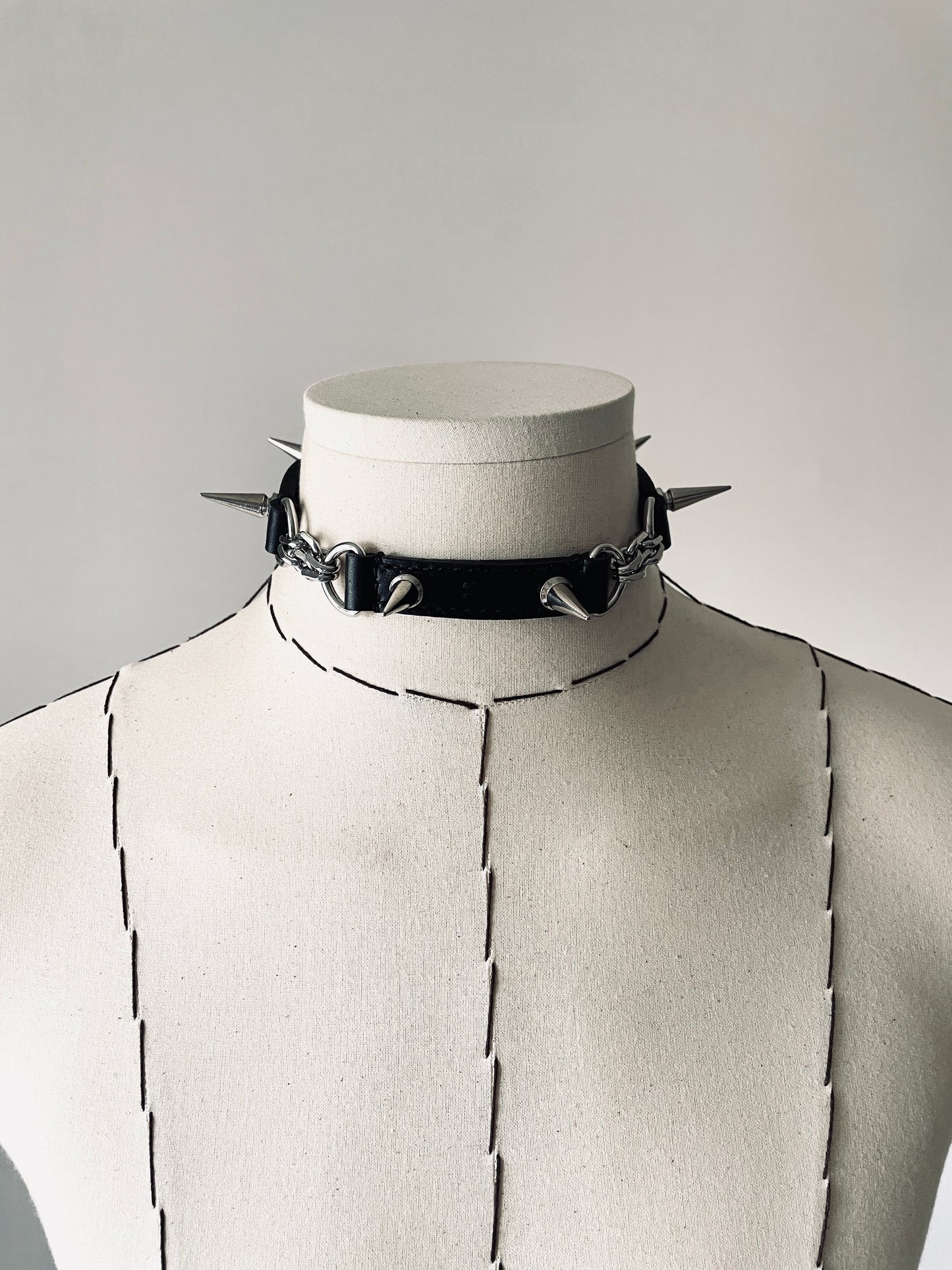 LXX4-SPIKE - The Choker Black Leather Hand stitched - MEKERA STUDIOS